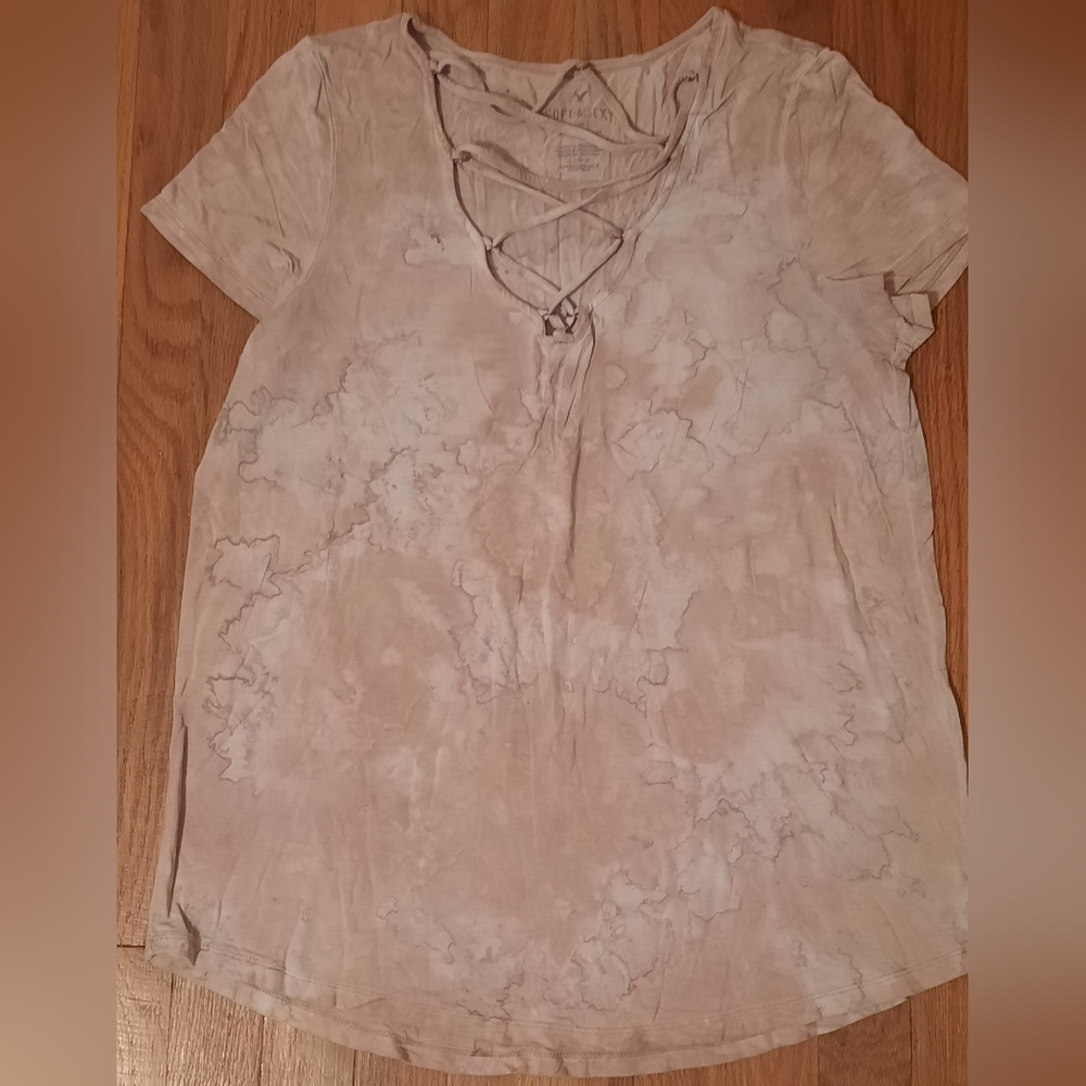 American Eagle lace up soft and sexy tshirt size Large